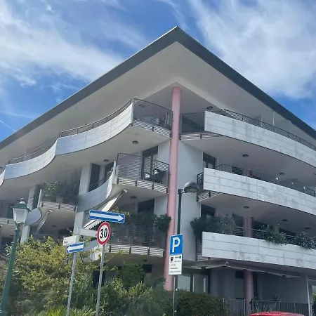 Costa Azzurra * غرادو