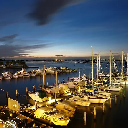 شقة Costa Azzurra غرادو